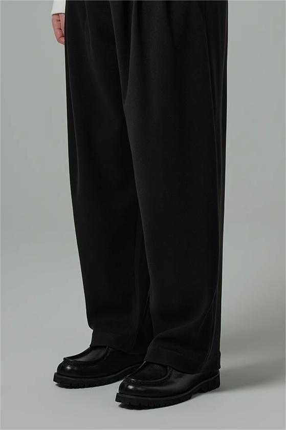 【即納】TIKIMOMOKA ドレーププリーツストレートパンツ TMK105