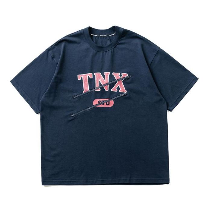 TANOXI  ジップデザインロゴプリントＴシャツ  TAN0050